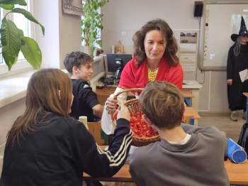 73d293cf-a6d7-44fd-948f-aa1fc2fb4989