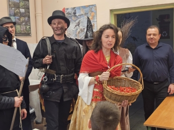 2f3fec44-d061-4c9b-951b-3cb7c02022cd