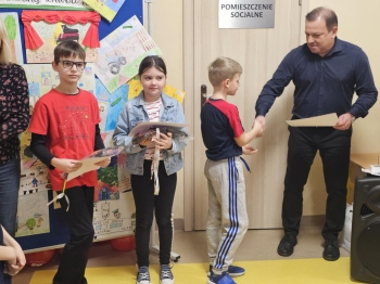 69b77f1b-d70d-445d-a55d-37b988f3894b