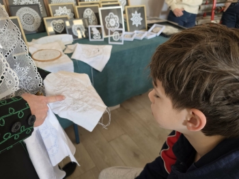 9ec9a645-f4c4-4b11-8809-006930252046