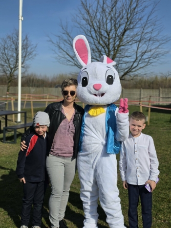 064ef8fe-0c86-4b08-915d-86f8cd8253c1