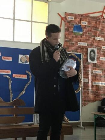 32560304_2056579501263576_8712409784923455488_n