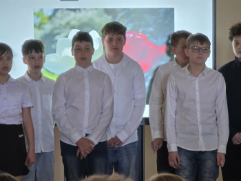 fe6371ab-8746-4f31-8a45-98203154702e