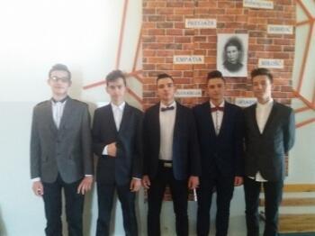 31044733_1680170505404083_8781129553717231616_n