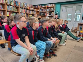 061c53e6-e705-44a5-8bb1-753d0d7e7f48