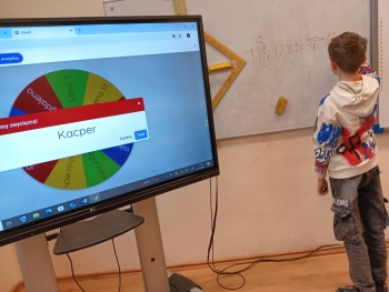 f4251049-3d40-4df6-aa62-698cad2cec8e