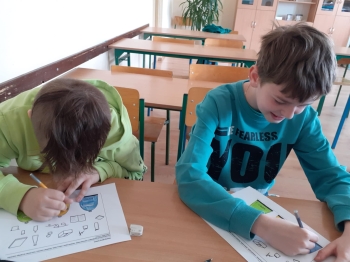 4bb908ac-0f9d-4bf0-b4a2-15323f21dd2f