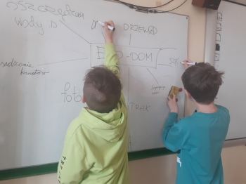 109c65cd-4c32-4860-8cb1-f71f2abd601a