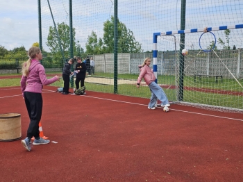 b7e94e78-69c7-421d-8456-505ff75659ad