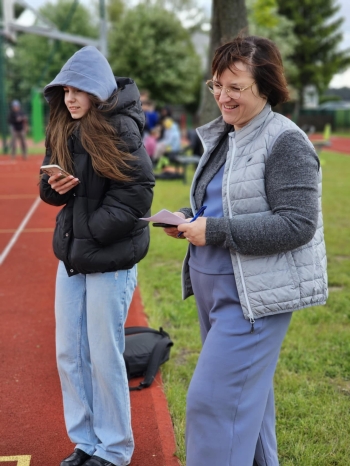 e258cdc0-586d-4cc9-8e49-f54446cf8b3d