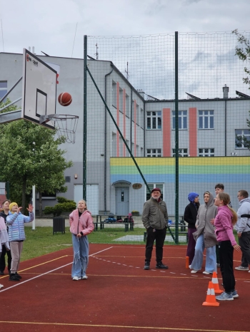 2425c395-0823-4555-8286-8e53ff92d8c5