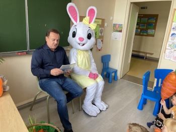 0405d8cc-12a7-421b-ac8f-e62ecada5952