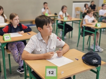 7adc7076-74da-4278-ad32-a1db776d21bf