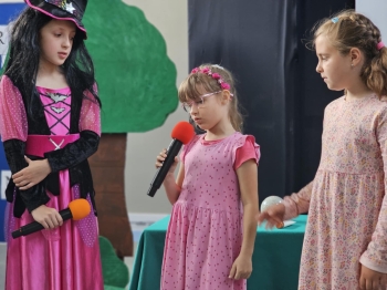 d9ba27ac-aa76-4704-bad5-5b28385952e6