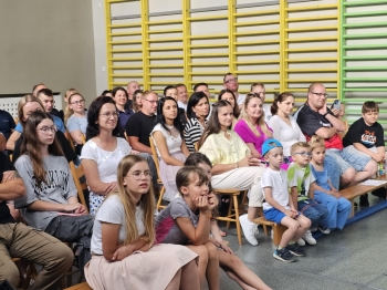 073e2c50-fa22-4b71-8eb1-15da1c6f30ec