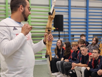 75b86a65-1667-412f-a1b5-94917fb3cce1