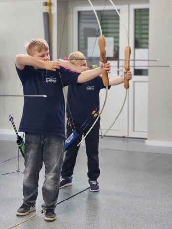 690b803a-edc6-44b9-b437-5adf287c2586