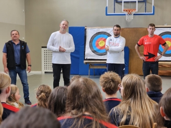 7b7d921b-bf51-48a8-ac22-84f98f2c3b19