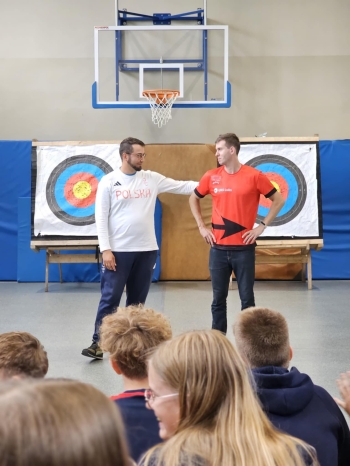 fc362fac-0db5-44d0-873d-7a4152b5739a