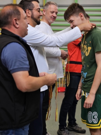 6ebcf0da-30f3-4ef5-be18-dcda68bfde2e