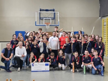 9f7bab1f-eb9c-4f18-bf72-bab238eb6401