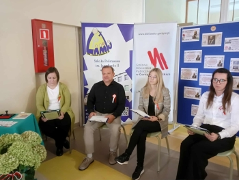 6ab553d8-a381-43c7-9f5b-92d56a7f568f