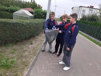 38557245-275f-4ee0-9314-25048bd59412