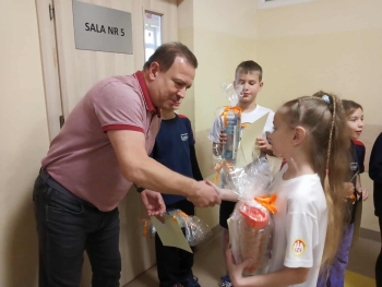 960a01b5-bd60-4a50-a1d3-e1f2e595fb27