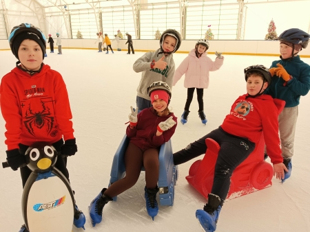 Wycieczka szkolna na lodowisko