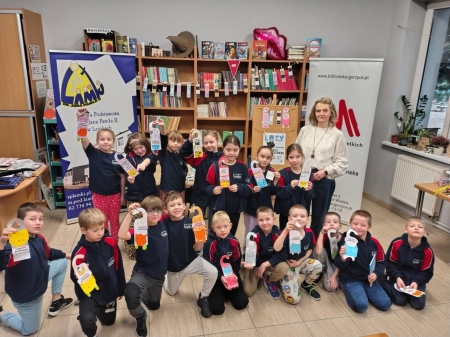 „Luty z pazurem – kocie psoty w naszej bibliotece!”