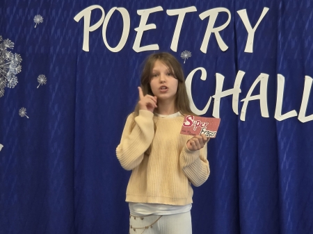I miejsce w IV Gminnym Konkursie Recytatorskim Poezji w Języku Angielskim POETRY CHALLENGE