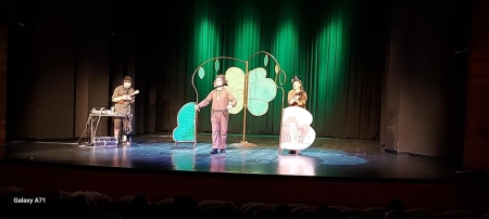 „Żubr Pompik” - przedstawienie