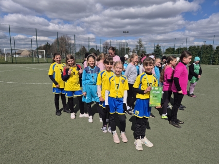 Turniej piłkarski dziewcząt o Puchar Tymbarku