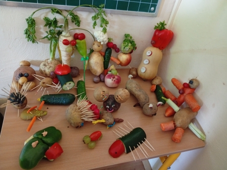 „ Cudaki z warzyw i owoców” 