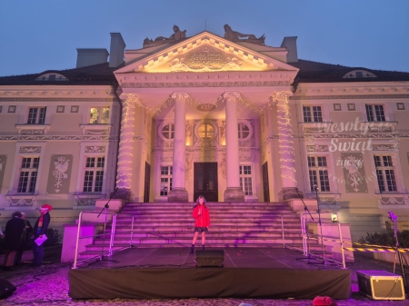 Występ naszej uczennicy na Jarmarku Bożonarodzeniowym